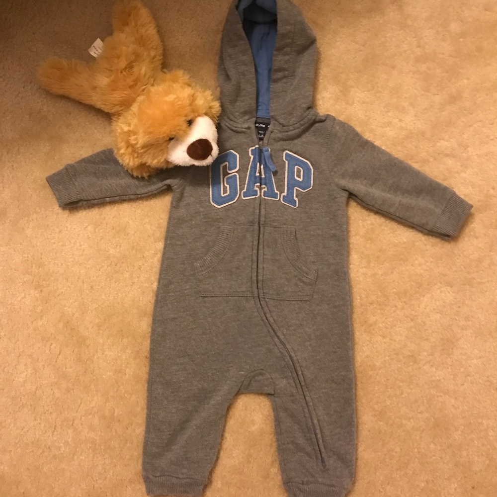 Baby GAP outfit
